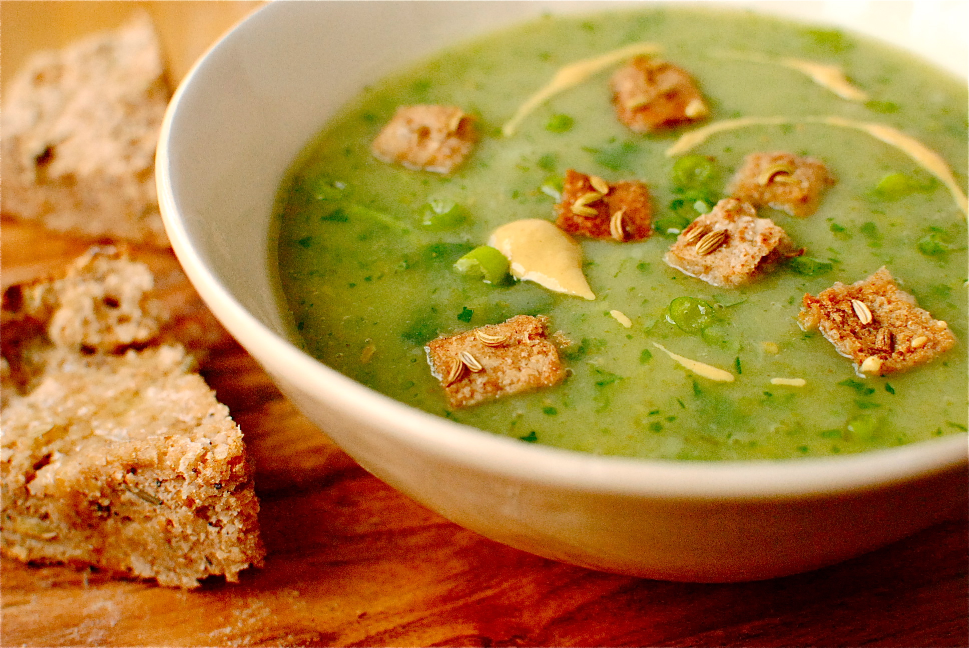Love Your Greens Soup fatfree and vegan food to glow